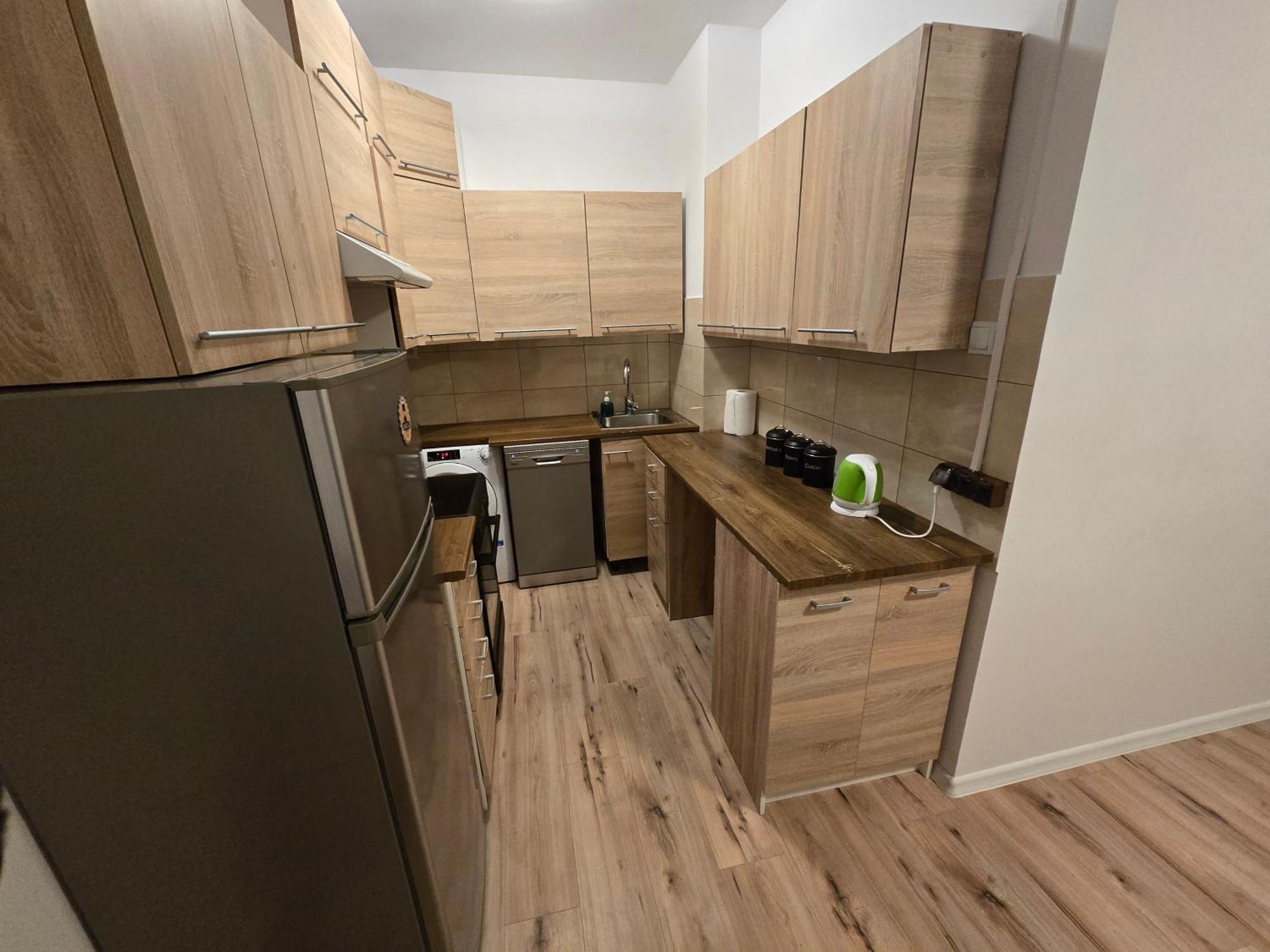 Aon Apartment *
